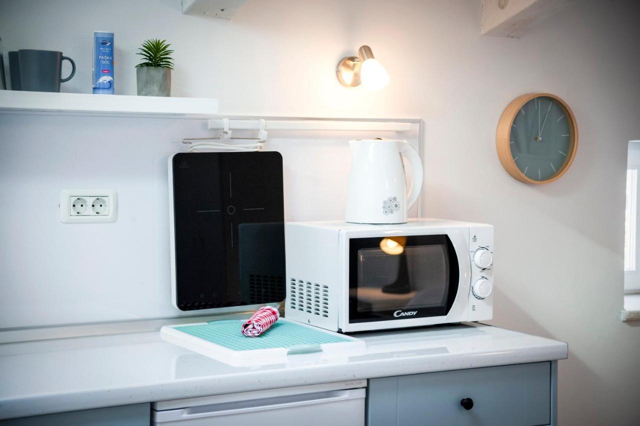 Cozy Garzoto Studios ロヴィニ エクステリア 写真